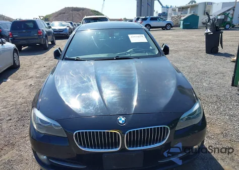 2013 BMW 528I xDrive z USA, uszkodzony, nr VIN WBAXH5C50DD114488